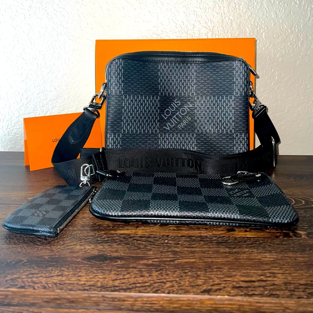 New and Real Louis Vuitton messenger bag